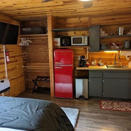 Red Barn Retreat 호텔 North Fork 외부 사진