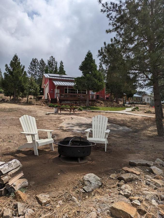 Red Barn Retreat 호텔 North Fork 외부 사진