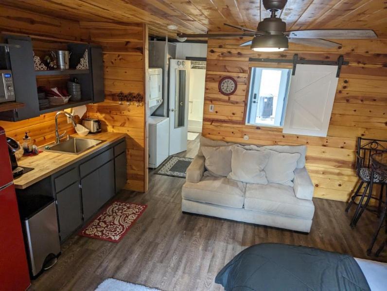 Red Barn Retreat 호텔 North Fork 외부 사진