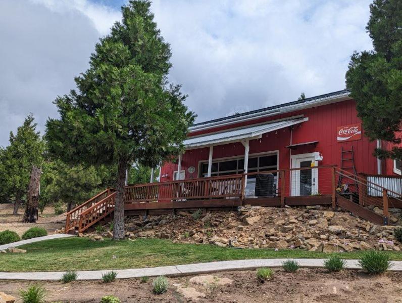Red Barn Retreat 호텔 North Fork 외부 사진